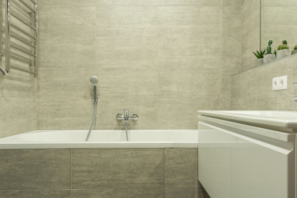 Modernes Badezimmer nach der Badsanierung